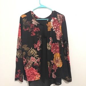 Floral long sleeve blouse